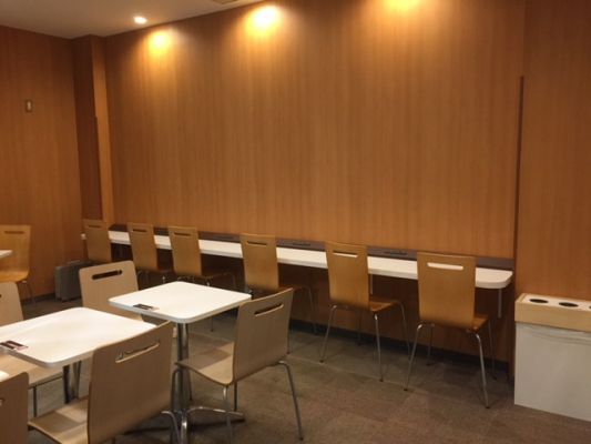 ゆったりラウンジ!